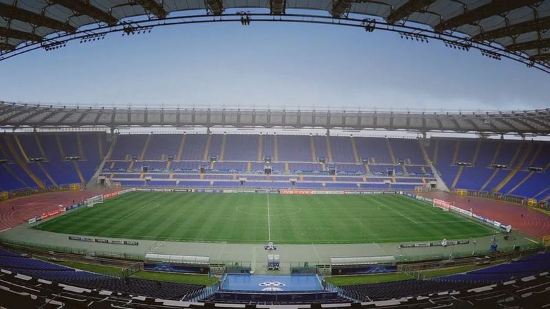Với sức chứa hơn 70.000 chỗ ngồi, đây là sân vận động lớn thứ hai ở Ý sau San Siro. 